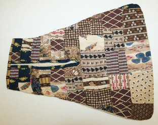 poche patchwork XIXe conservée au Metropolitan Museum of Art
