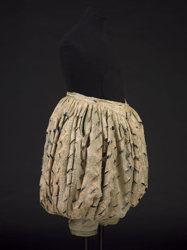 culotte homme de 1618 conservée au V&A avec des poches cousues