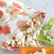 photo d'un sac en tissu contenant du pop-corn