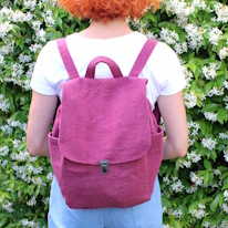 photo d'un sac à dos violine