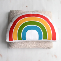 photo d'un coussin arc-en-ciel