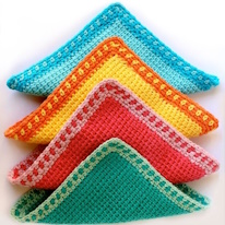 photo de lavettes crochetées de diverses couleurs
