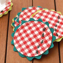 photo de sous-verres avec fourmis peintes