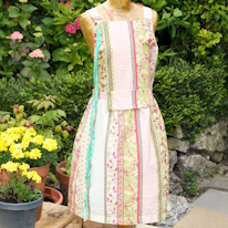 photo d'un tablier découpé dans une robe de chambre