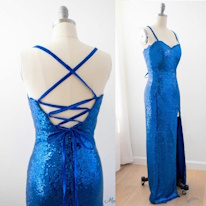 photo d'une robe de soirée en tissu à sequins